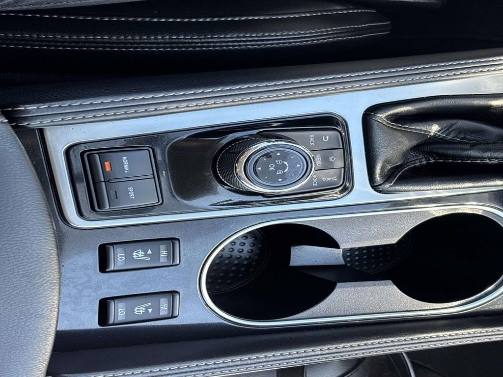 Used 2017 Nissan Maxima 3.5 SV image 16