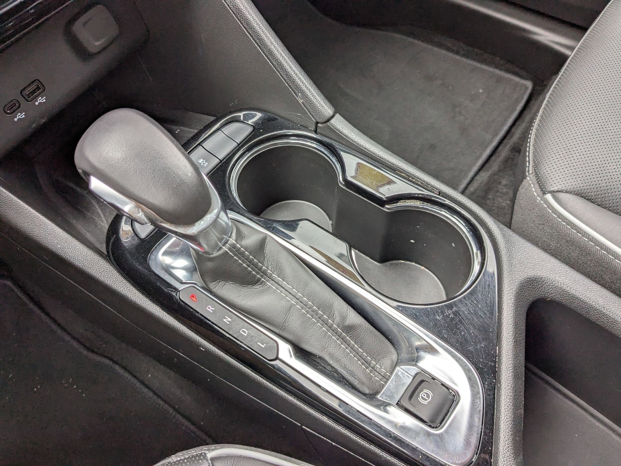 Certified 2024 Buick Encore GX Avenir w/ Avenir Technology Package image 22