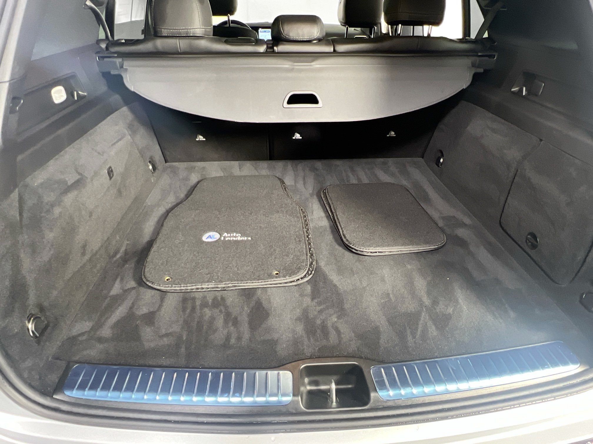 Used 2025 Mercedes-Benz GLE 450e 4MATIC image 26
