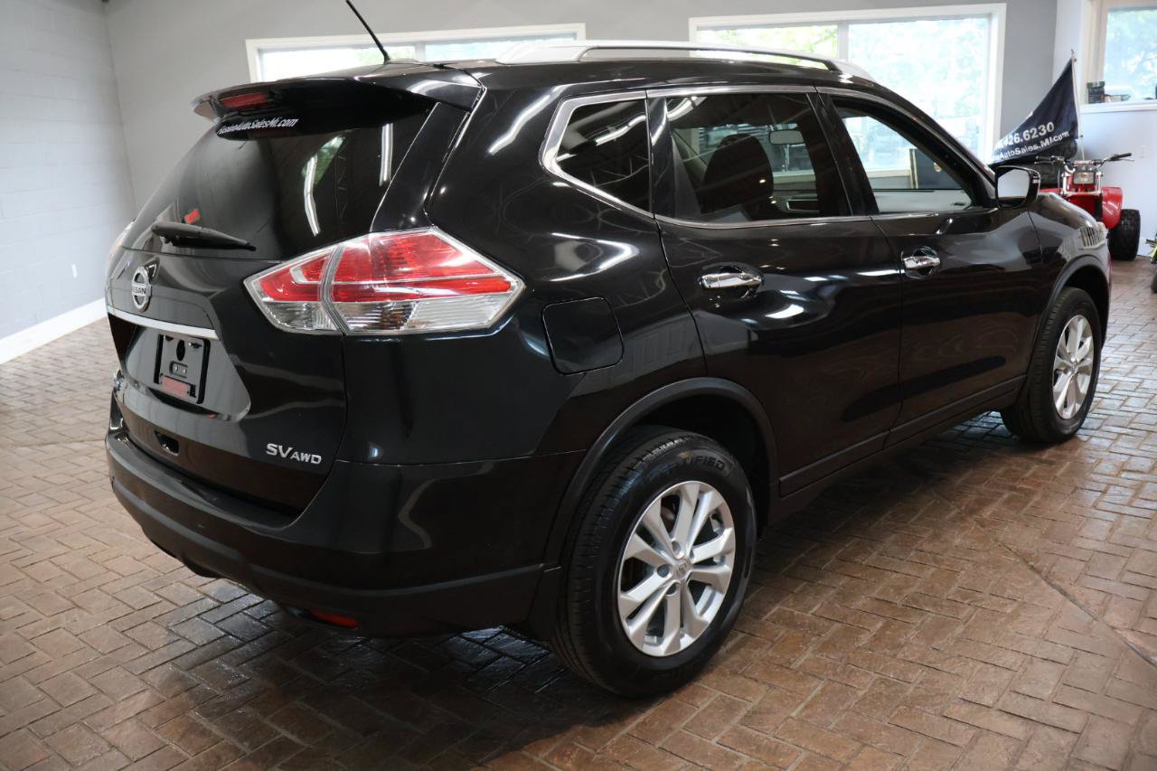 Used 2016 Nissan Rogue SV AWD/4WD image 7