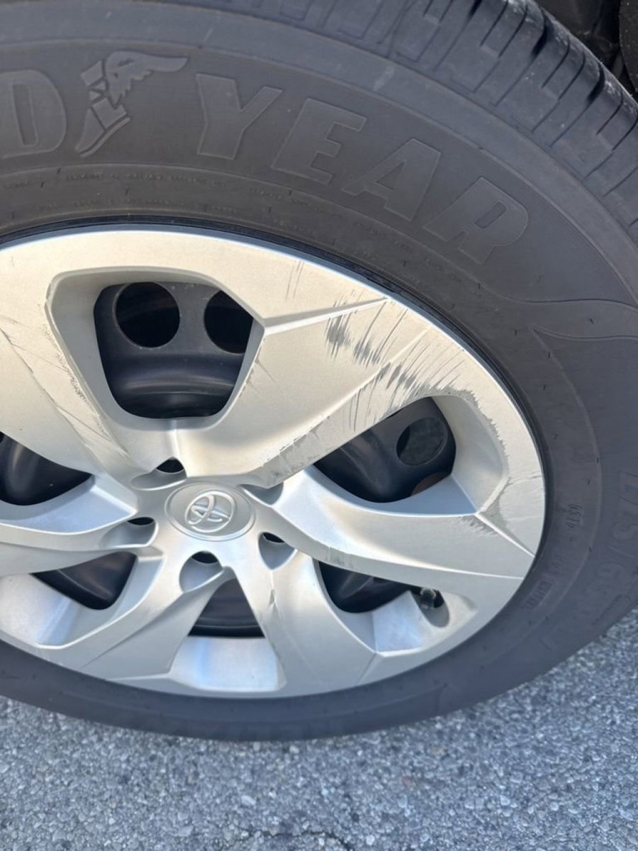 Used 2019 Toyota RAV4 LE w/ All Weather Liner Package image 20