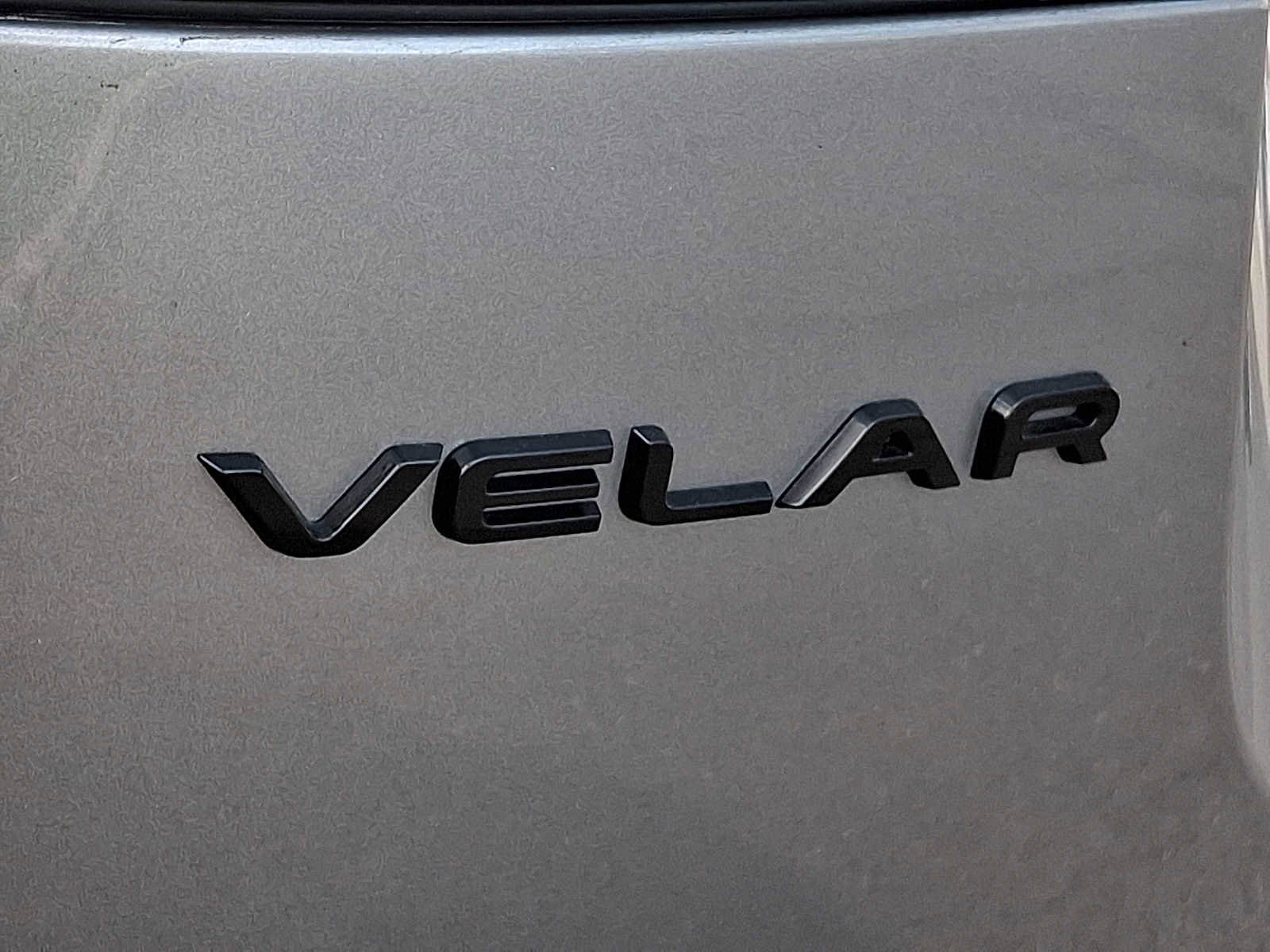 Used 2023 Land Rover Range Rover Velar R-Dynamic S image 27