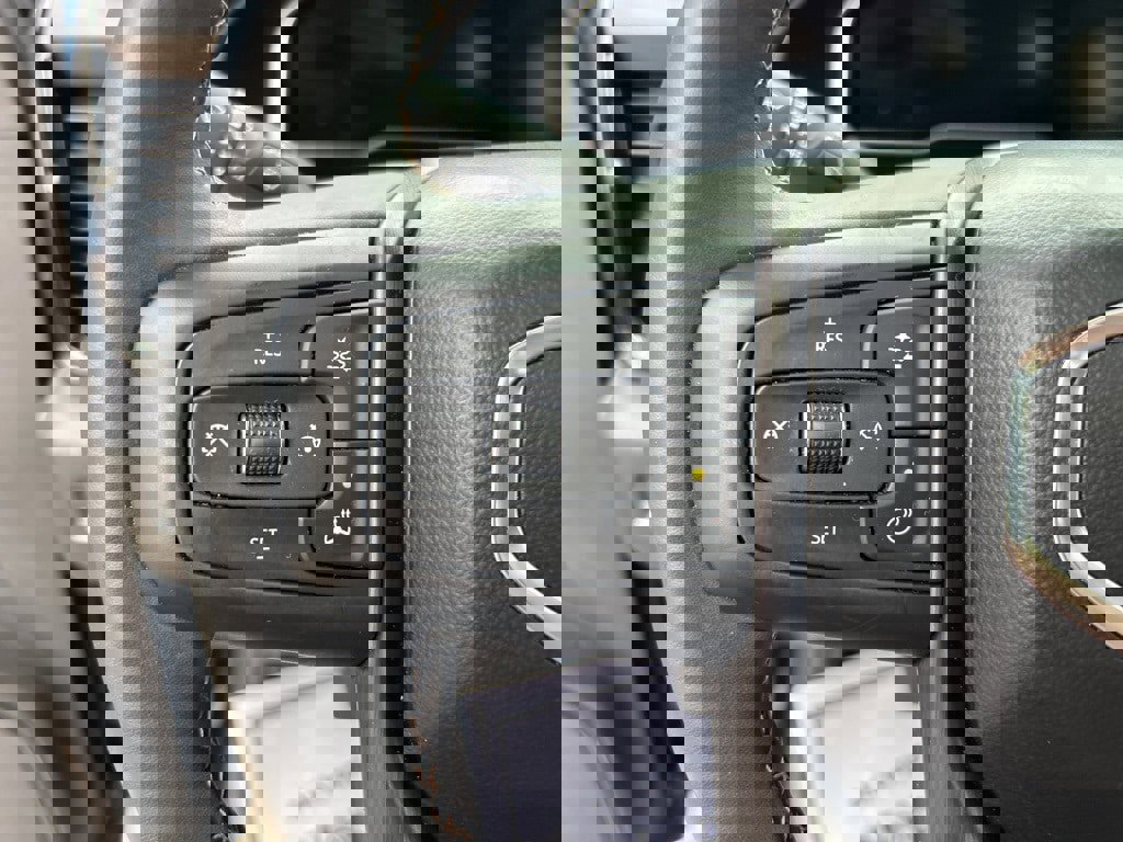 Used 2025 GMC Sierra 2500 AT4 image 29