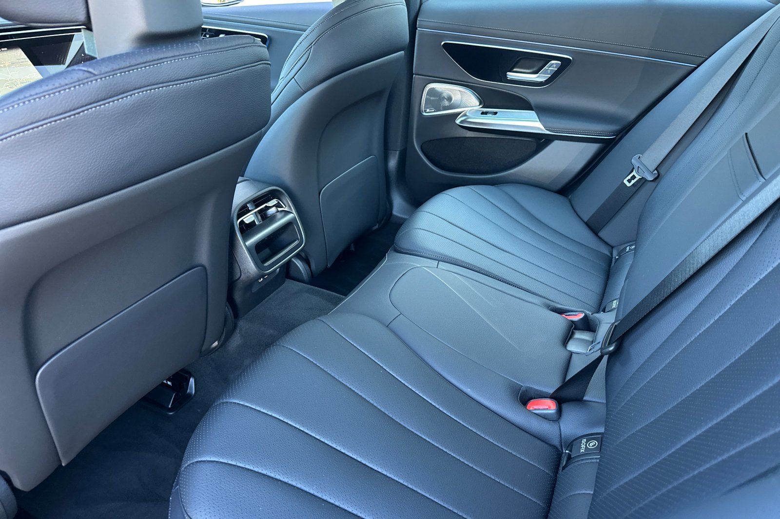 New 2026 Mercedes-Benz E 350 4MATIC Sedan image 12