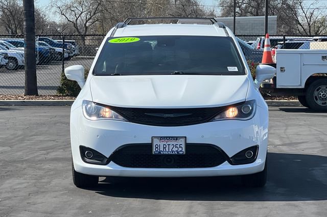 Used 2019 Chrysler Pacifica Touring-L w/ Advanced Safetytec Group image 9