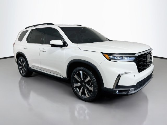 Certified 2024 Honda Pilot Touring image 23