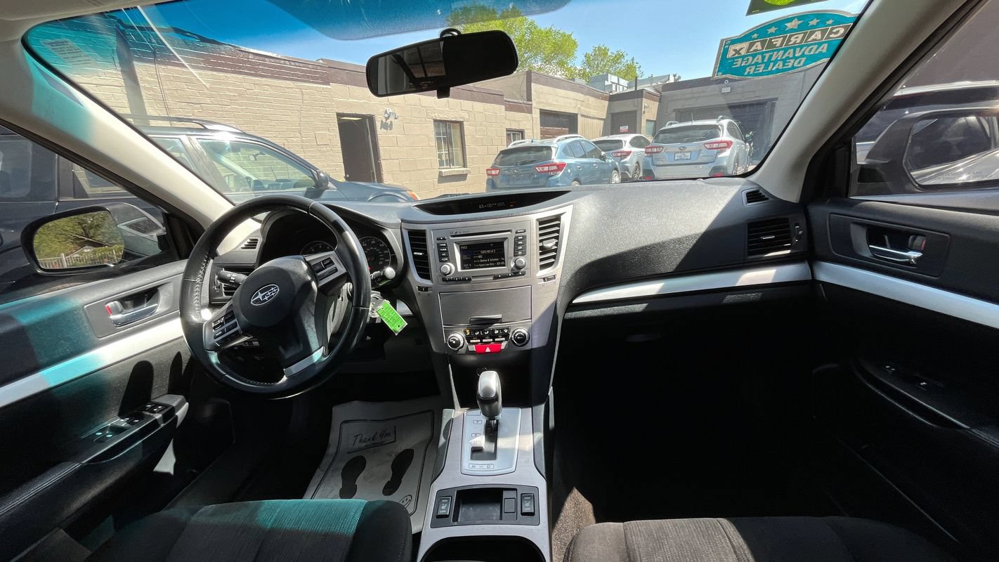 Used 2014 Subaru Outback 2.5i Premium w/ Accessory Value Package (OYX) AWD/4WD image 16