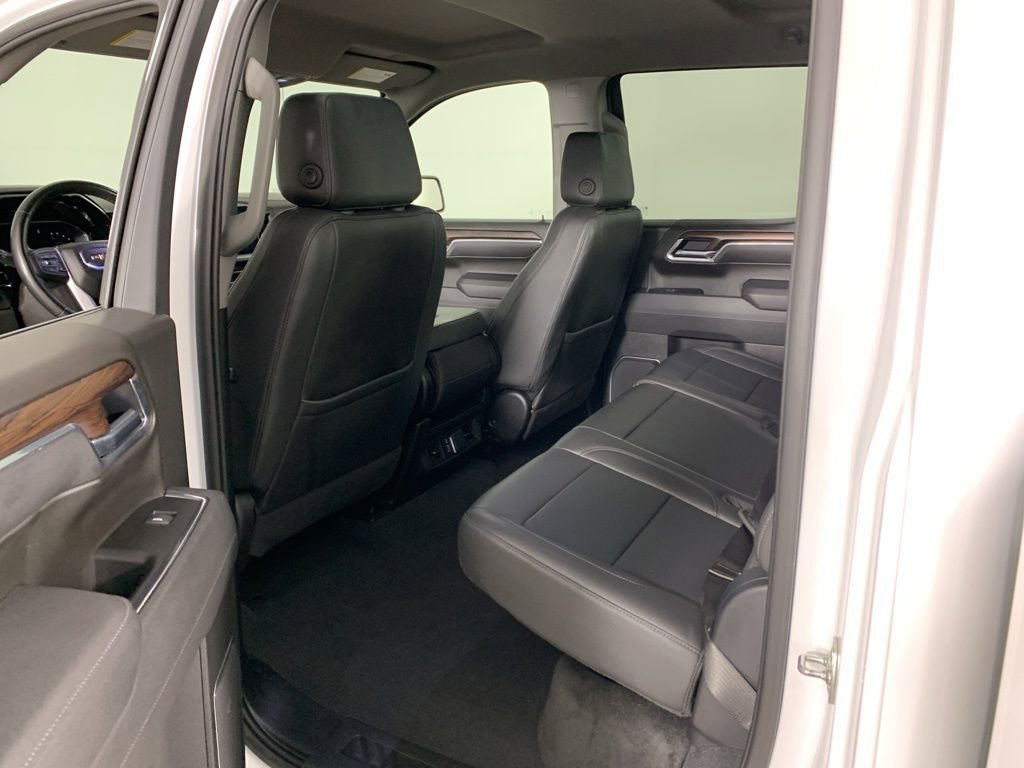 Used 2025 GMC Sierra 1500 SLT AWD/4WD image 34