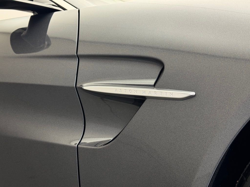 New 2026 Aston Martin V8 Vantage Roadster image 31