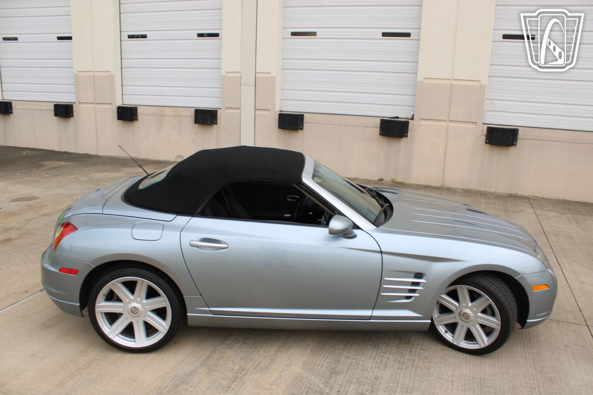 Used 2005 Chrysler Crossfire Limited image 24