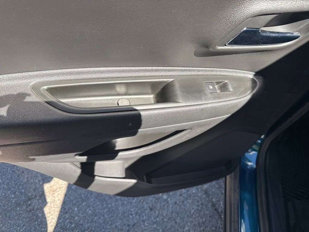Used 2019 Chevrolet Trax LT FWD image 12
