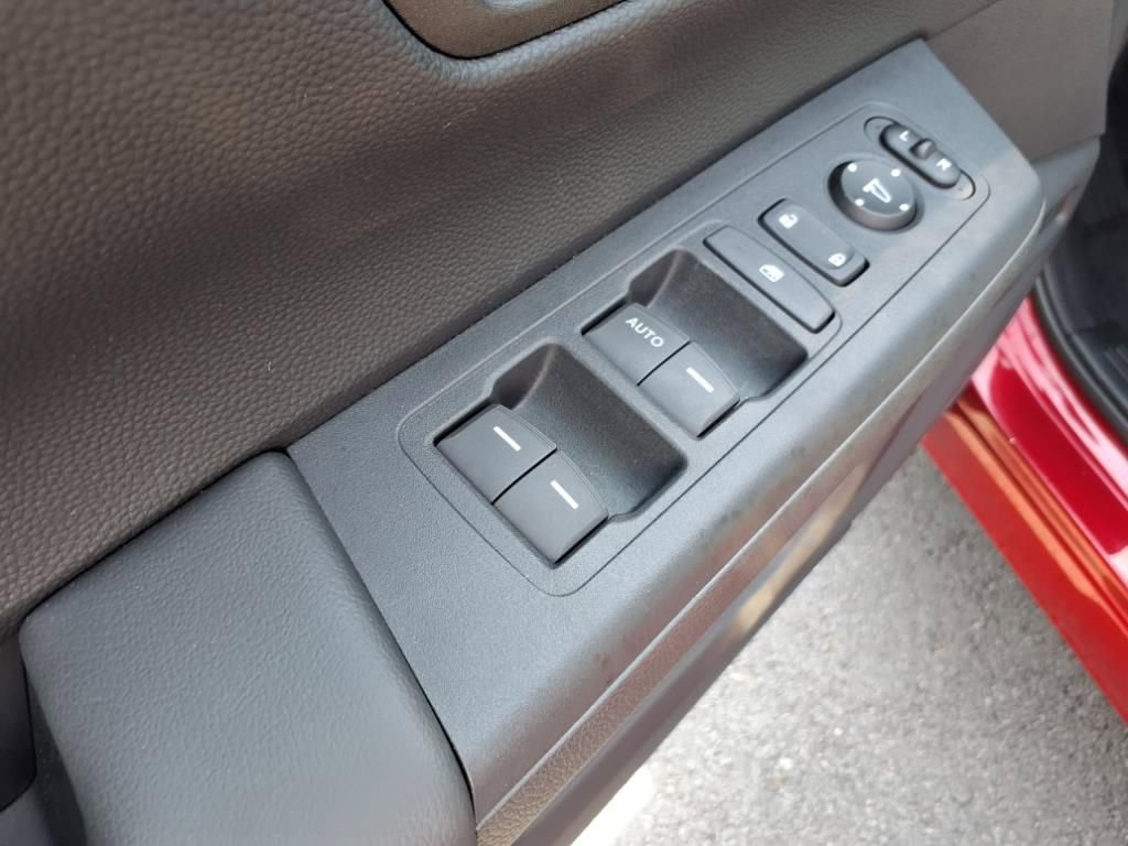 Used 2024 Honda CR-V LX image 11