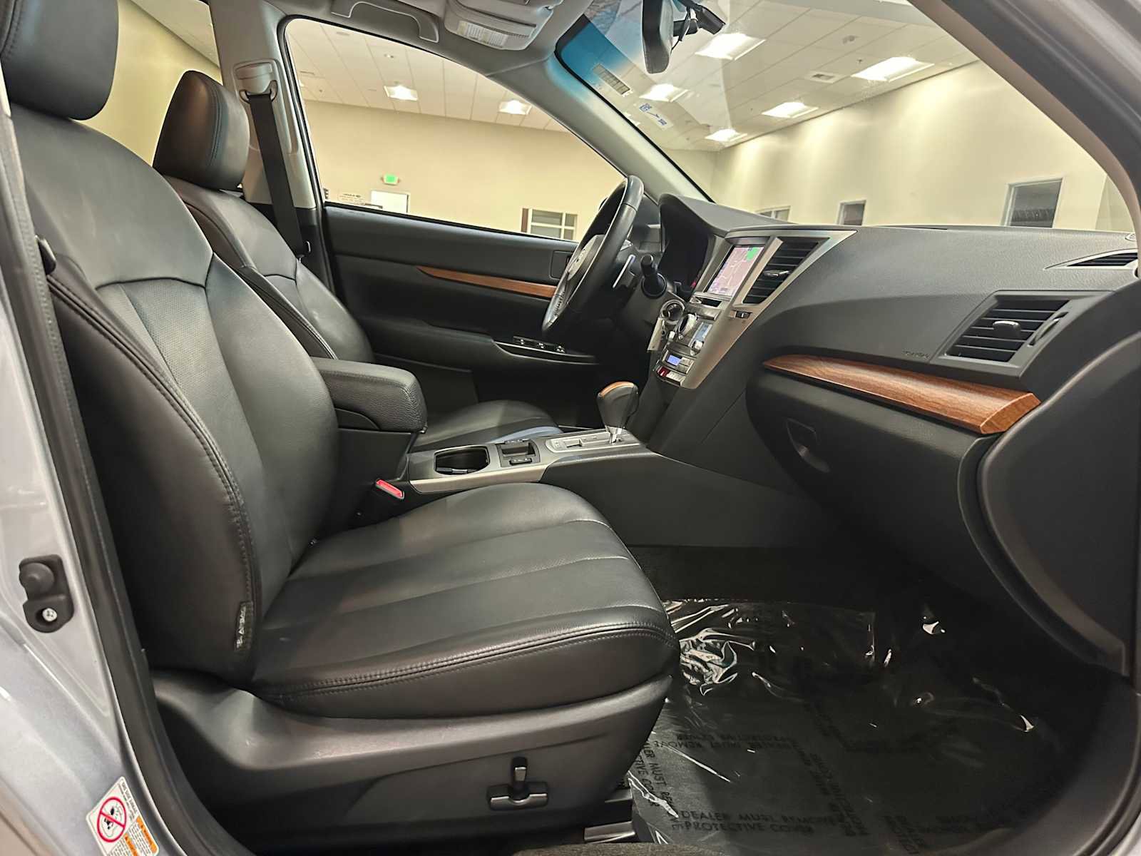 Used 2014 Subaru Outback 2.5i Limited AWD/4WD image 32