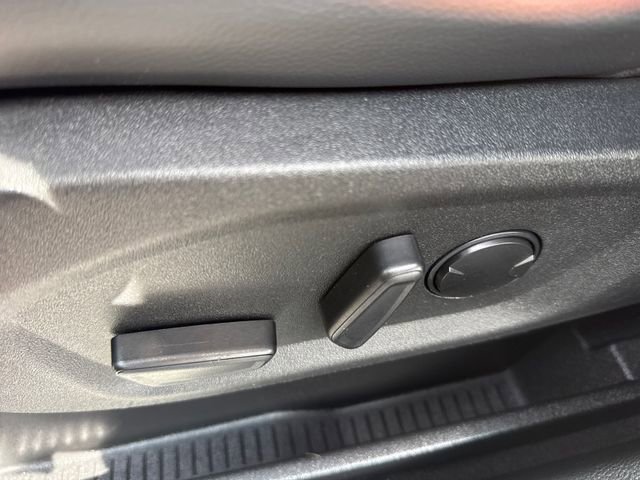 Used 2024 Ford Edge ST-Line image 28