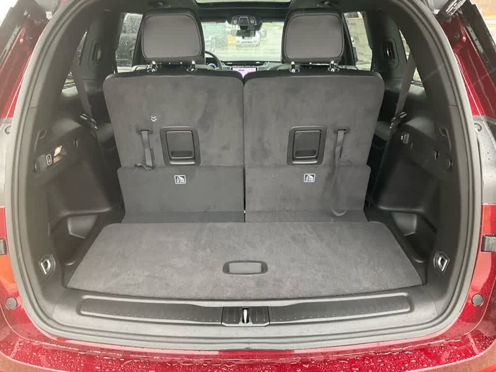 New 2025 Jeep Grand Cherokee L Limited w/ MOPAR Finishing Package AWD/4WD image 24