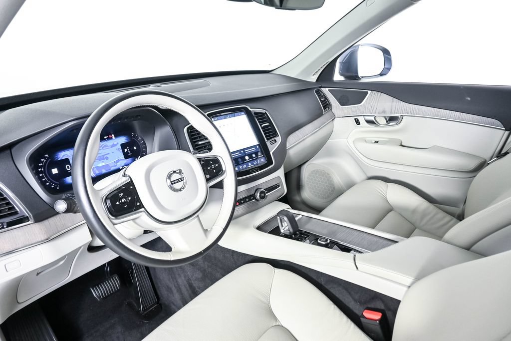 Certified 2024 Volvo XC90 B5 Plus w/ Protection Package Premier AWD/4WD image 6