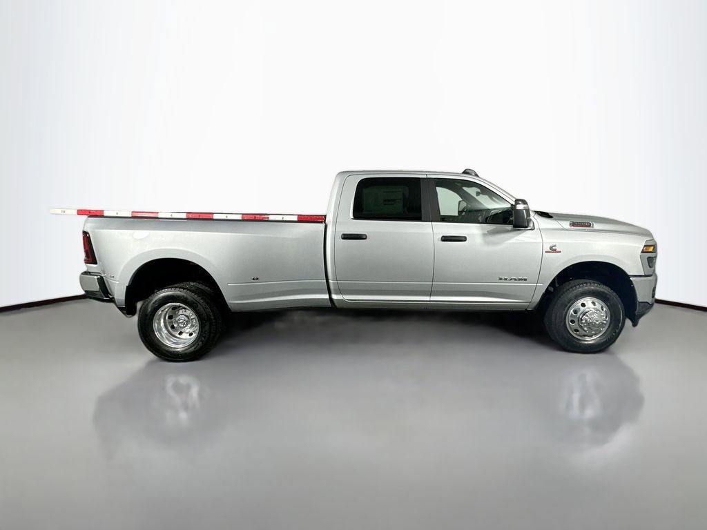New 2026 RAM 3500 Big Horn AWD/4WD image 8
