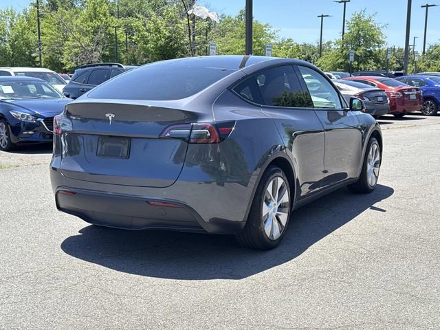 Used 2023 Tesla Model Y 2WD image 2