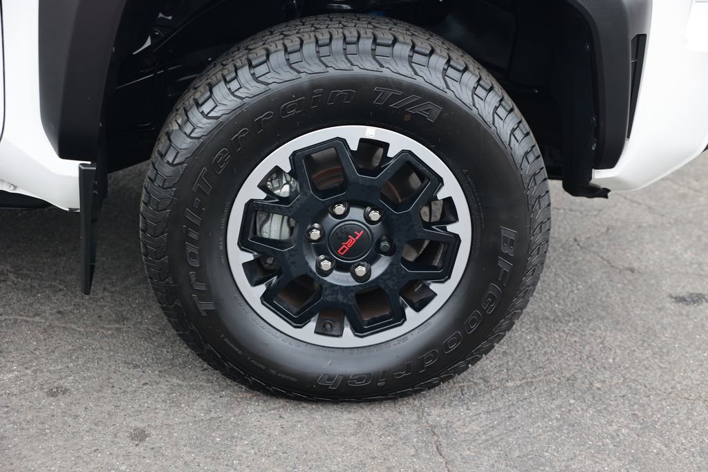 Used 2024 Toyota Tacoma TRD Off-Road AWD/4WD image 8