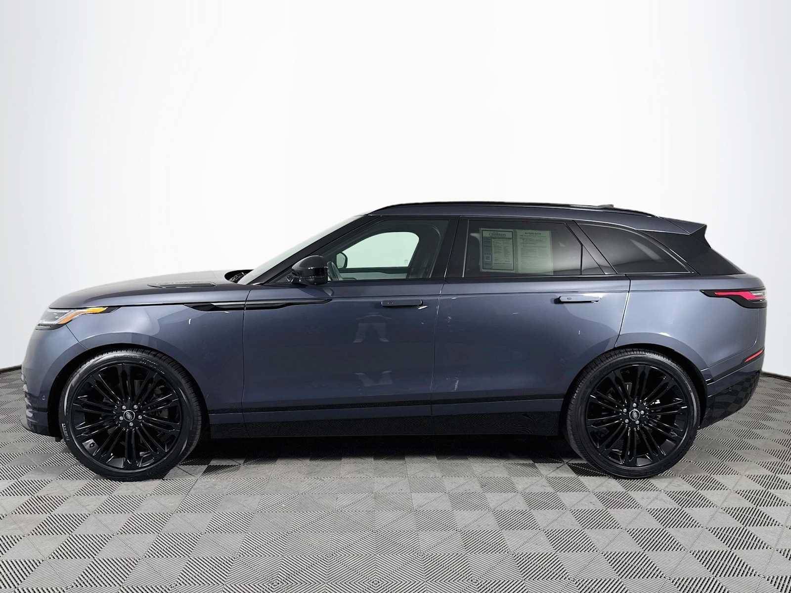 Used 2026 Land Rover Range Rover Velar Dynamic SE AWD/4WD image 8