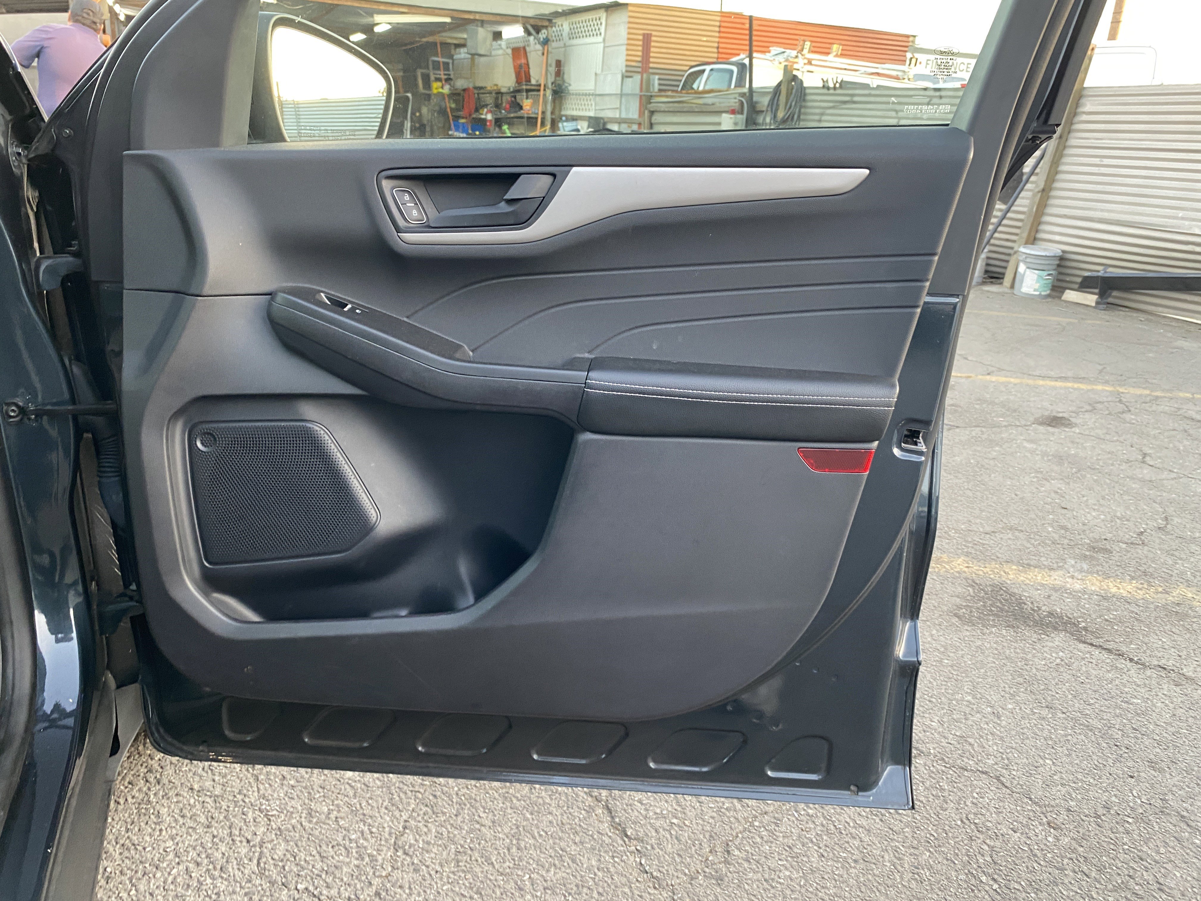 Used 2022 Ford Escape SE w/ Convenience Package image 23