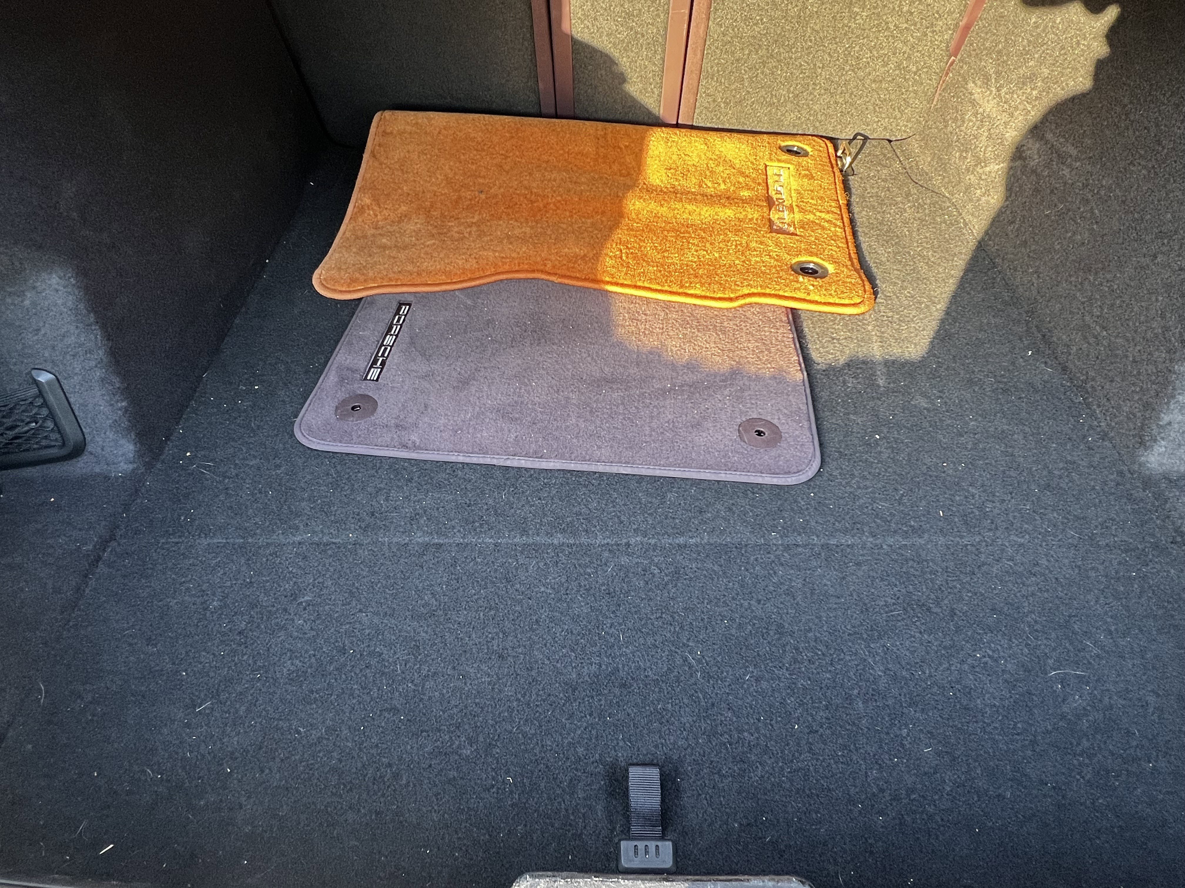 Used 2022 Porsche Taycan 4S image 50