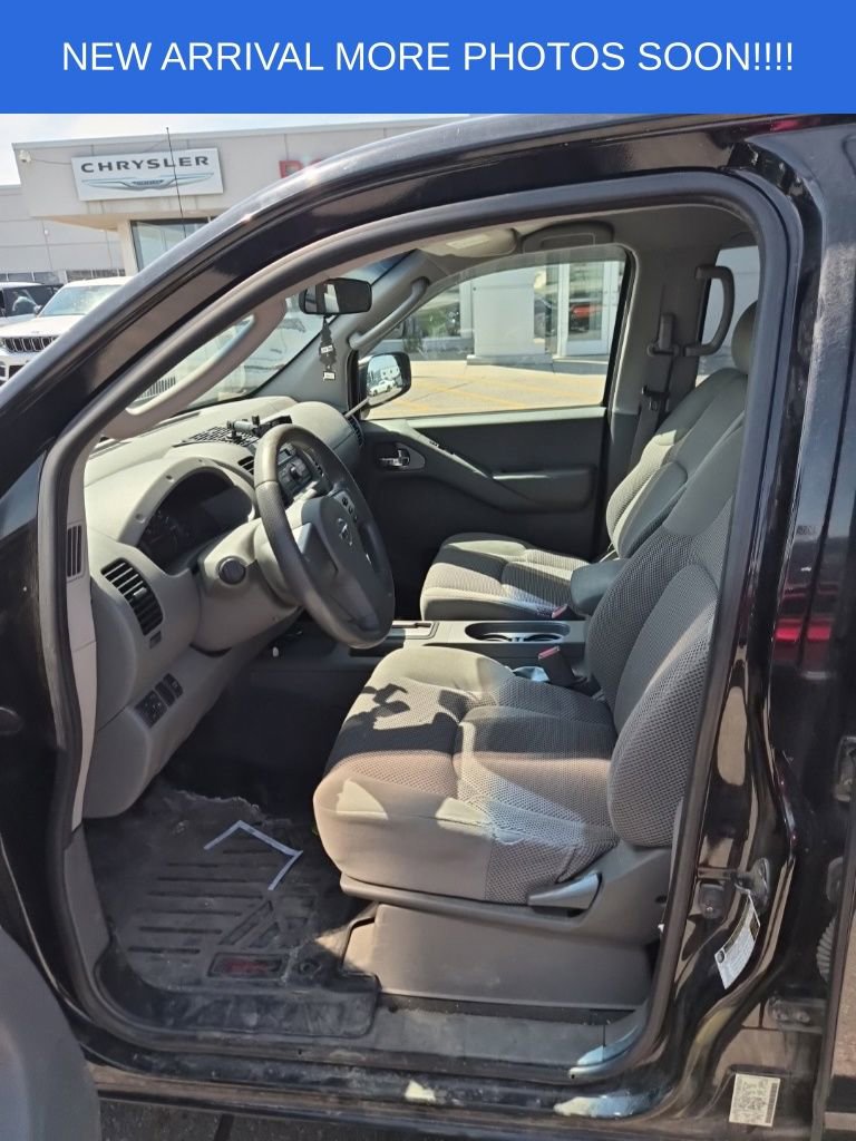 Used 2008 Nissan Frontier SE w/ SE Value Truck Pkg AWD/4WD image 9