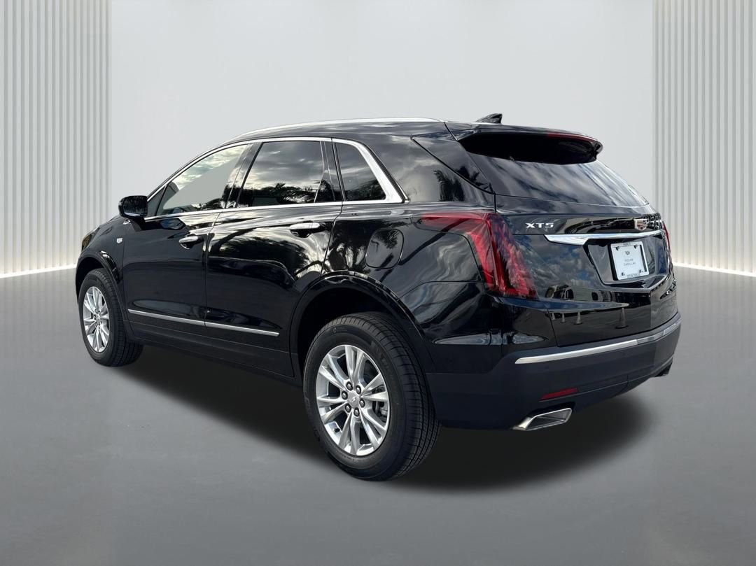 New 2026 Cadillac XT5 Luxury image 7