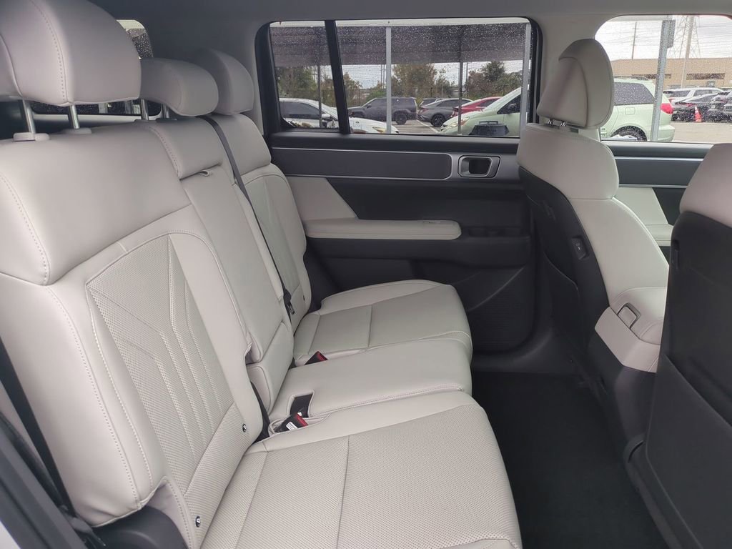 New 2026 Hyundai Santa Fe SEL image 17