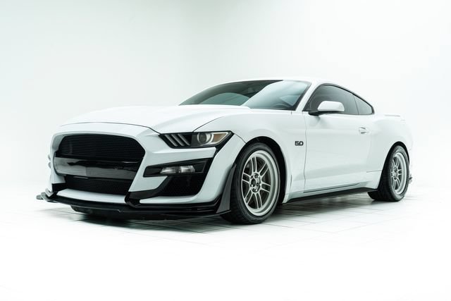 Used 2017 Ford Mustang GT RWD image 8