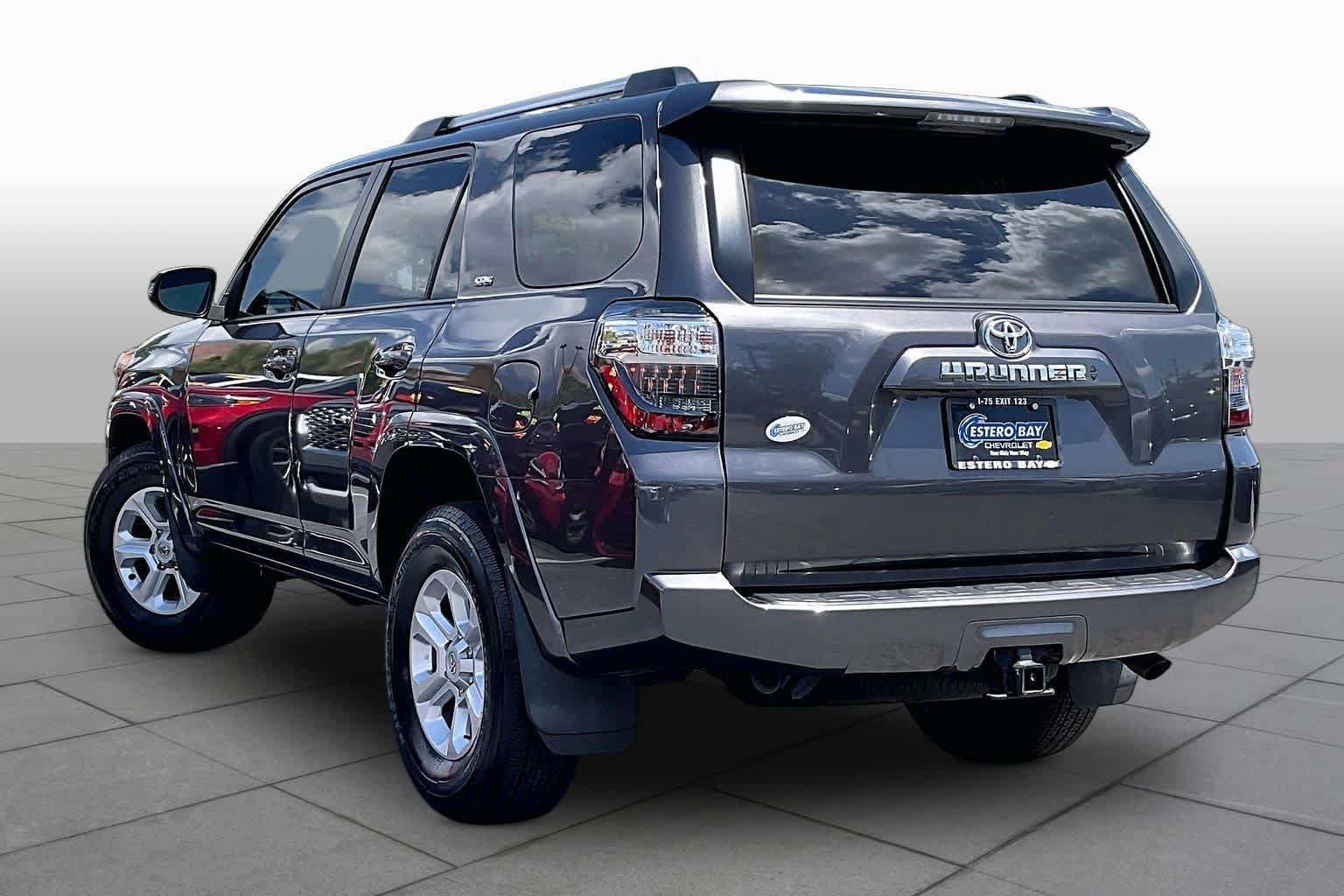 Used 2023 Toyota 4Runner SR5 Premium w/ Moonroof Package RWD image 12
