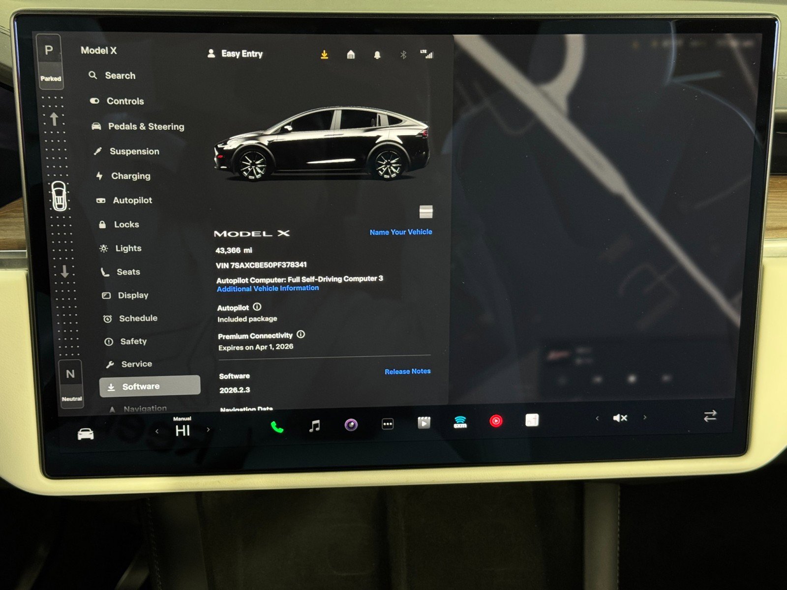 Used 2023 Tesla Model X image 29