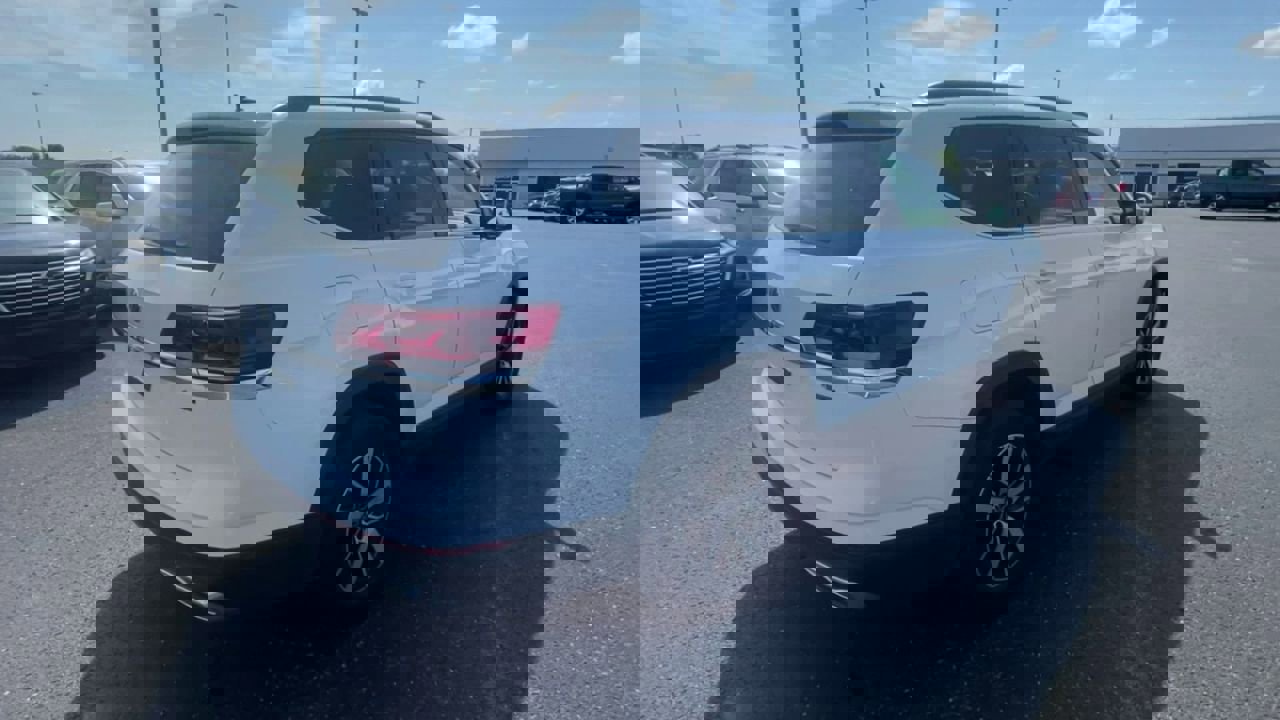 Used 2023 Volkswagen Atlas SE image 9