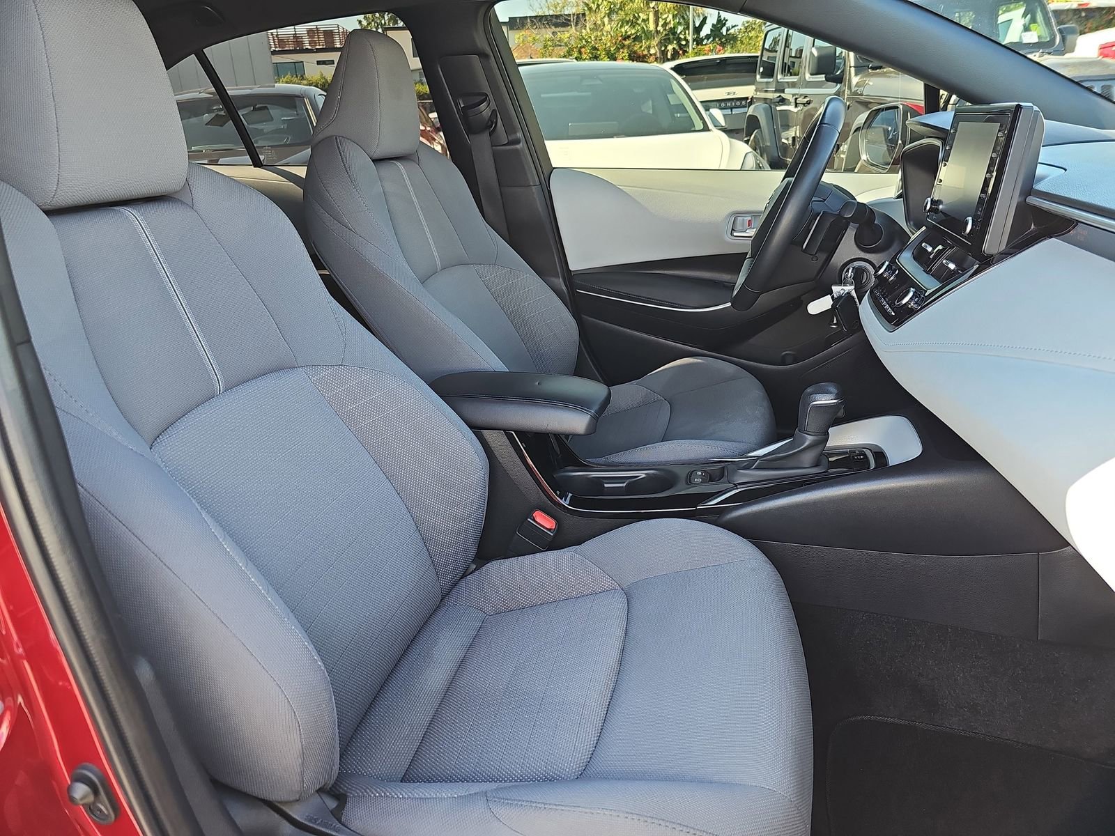 Used 2022 Toyota Corolla SE FWD image 10