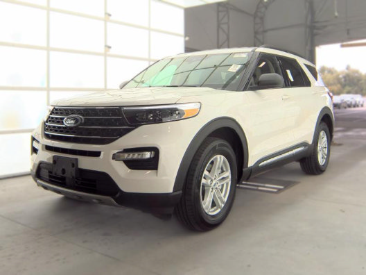 Used 2023 Ford Explorer XLT w/ Equipment Group 202A AWD/4WD image 3