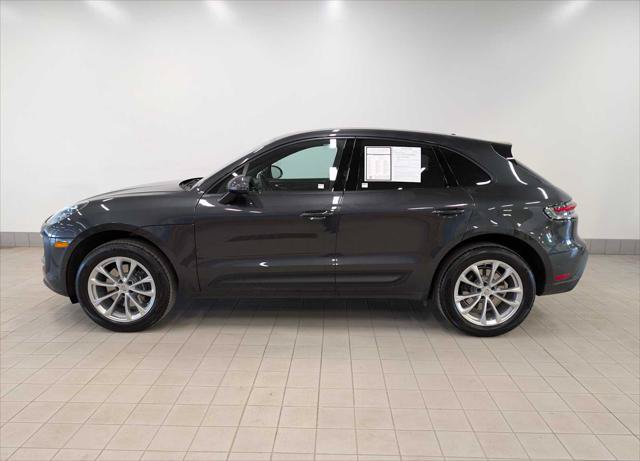 Used 2024 Porsche Macan AWD/4WD image 2