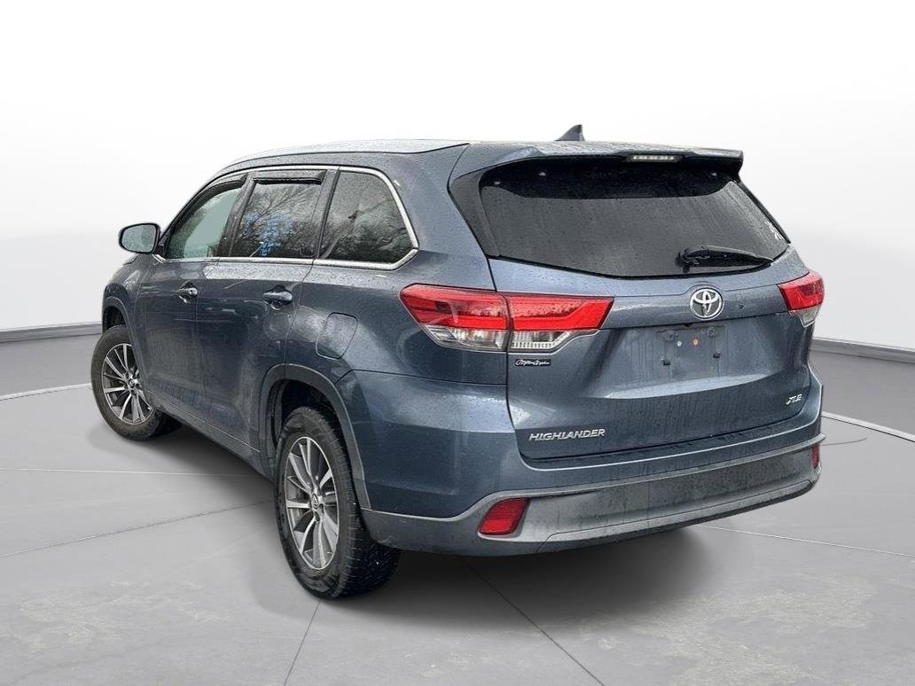Used 2018 Toyota Highlander XLE image 8