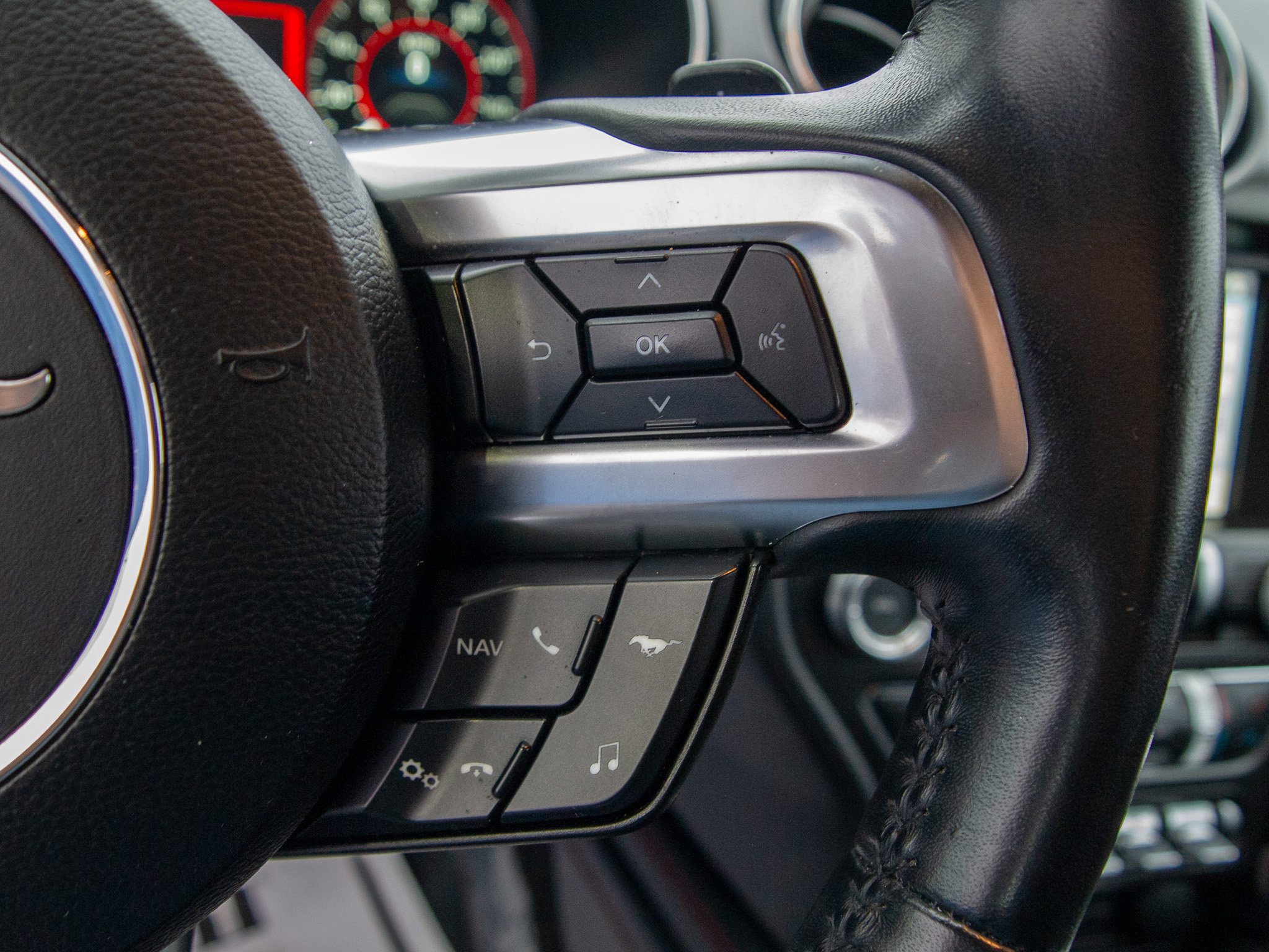 Used 2019 Ford Mustang GT Premium w/ Equipment Group 401A RWD image 20