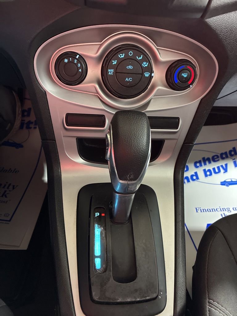 Used 2019 Ford Fiesta SE image 17