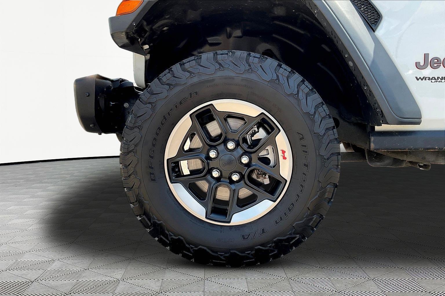 Used 2018 Jeep Wrangler Unlimited Rubicon AWD/4WD image 35