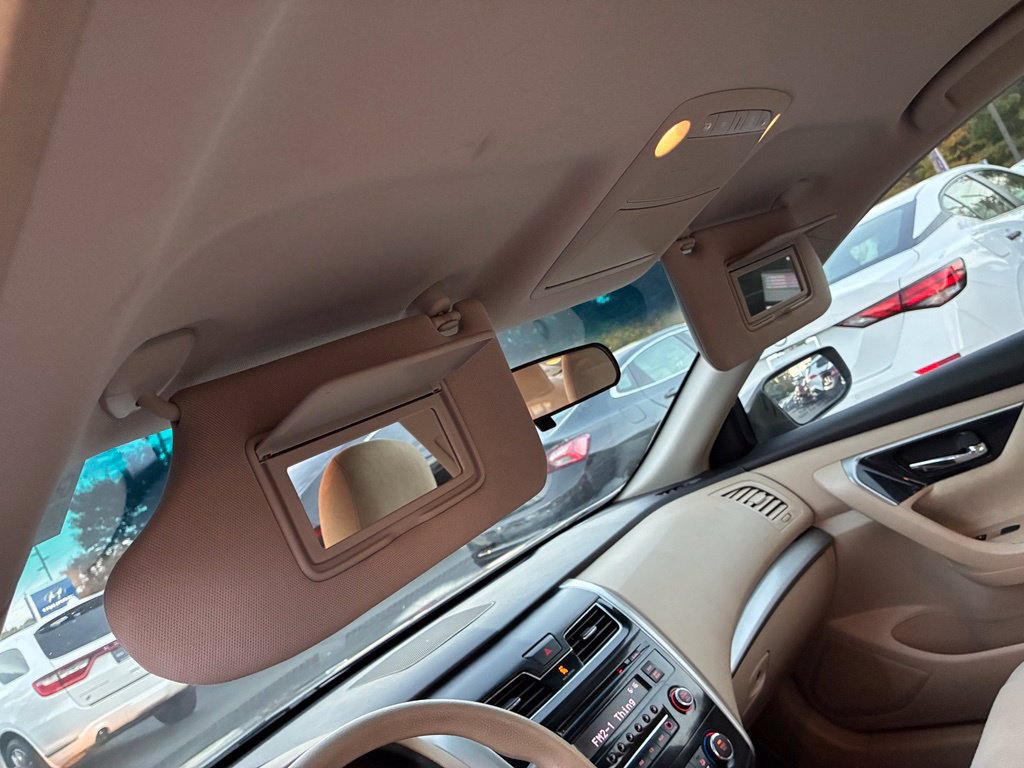 Used 2013 Nissan Altima 2.5 S FWD image 45
