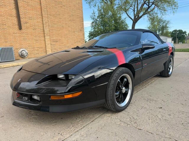 Used 1997 Chevrolet Camaro Z28 w/ Preferred Equipment Group 2 RWD image 20