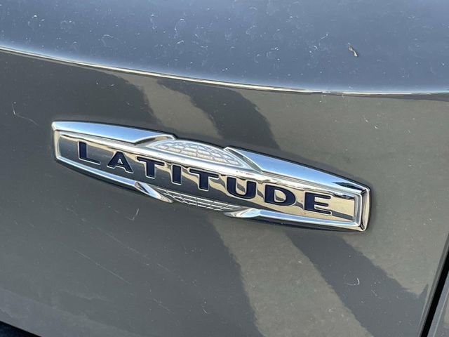 Used 2020 Jeep Renegade Latitude FWD image 8