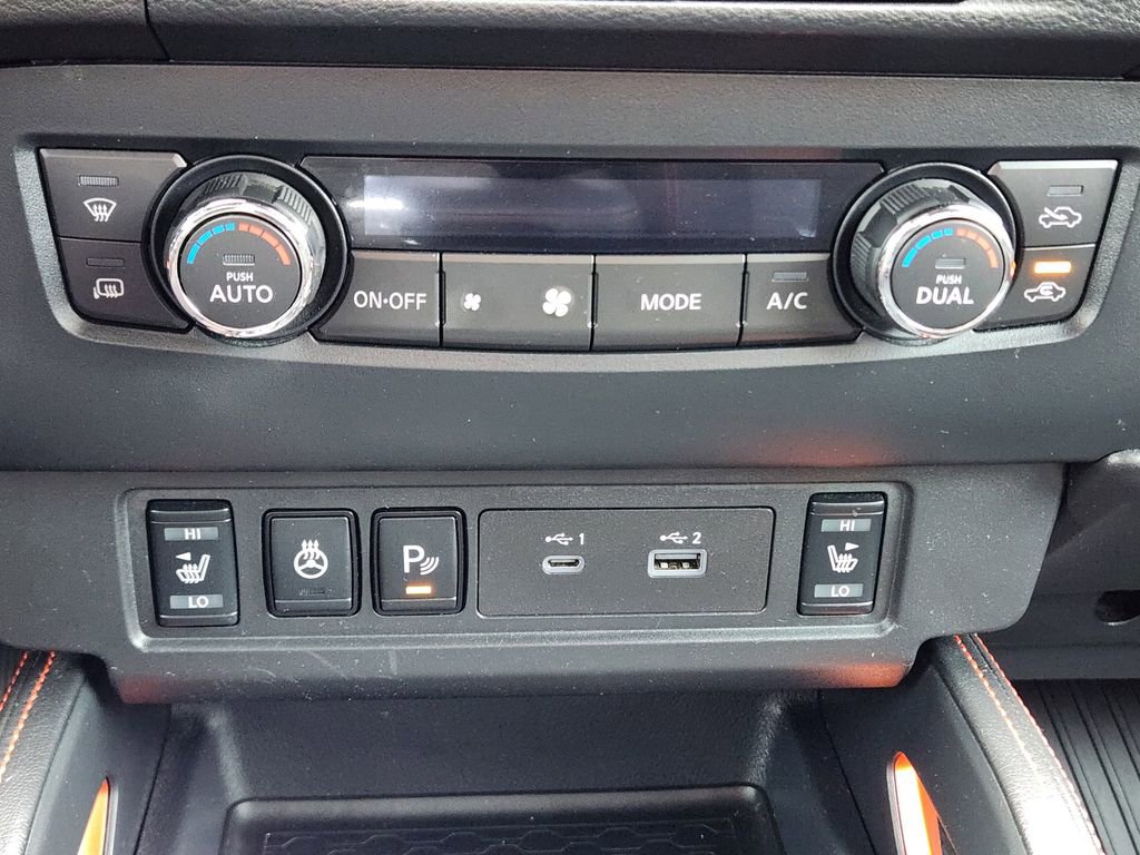 Used 2022 Nissan Frontier Pro-X RWD image 18