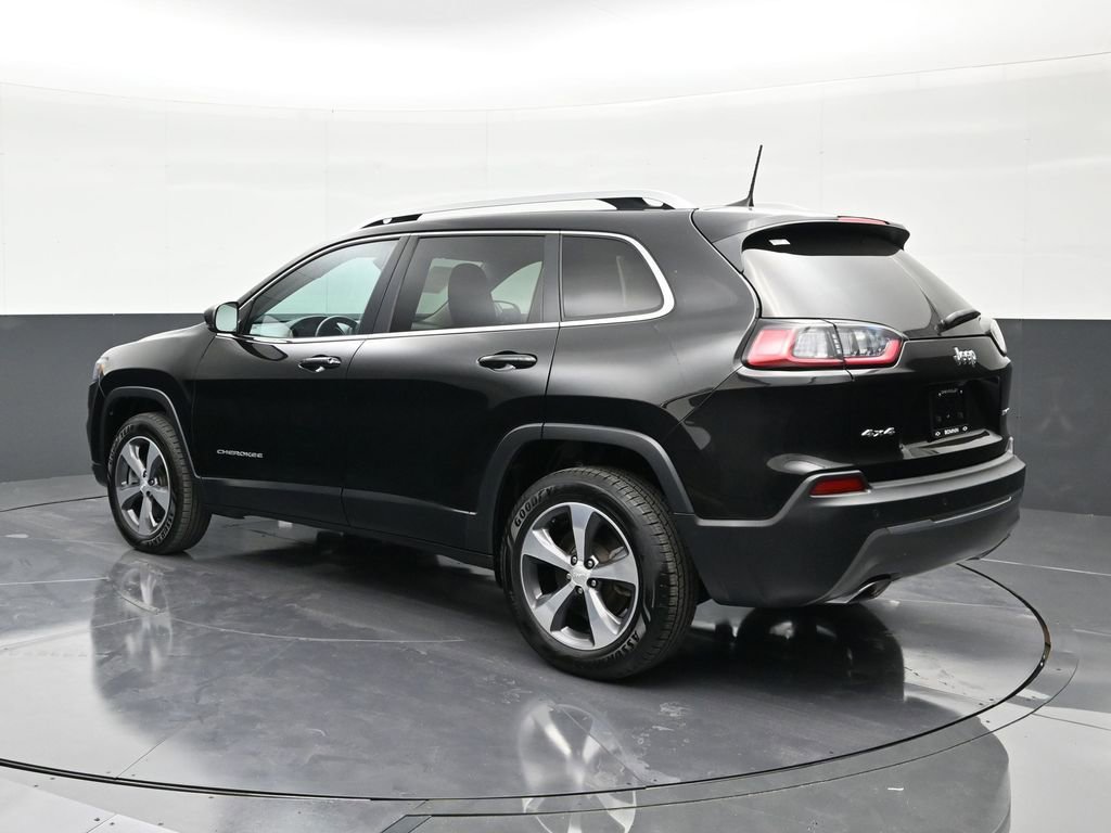 Used 2020 Jeep Cherokee Limited image 3