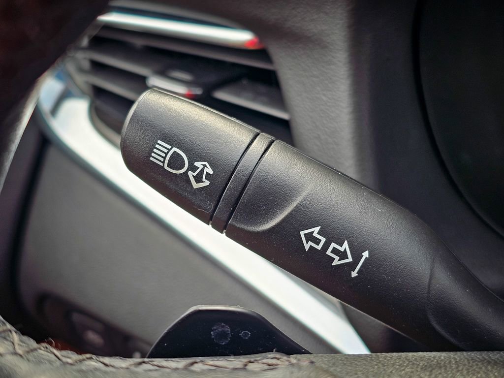 Used 2020 Buick Enclave Essence w/ Sound and Sites Package image 19