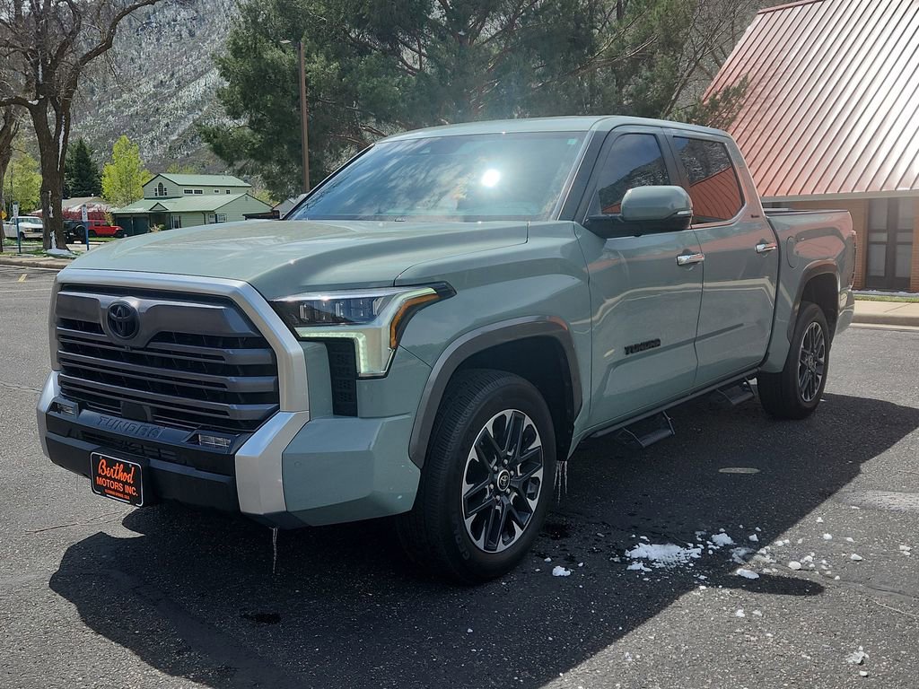 Used 2024 Toyota Tundra Limited AWD/4WD image 4