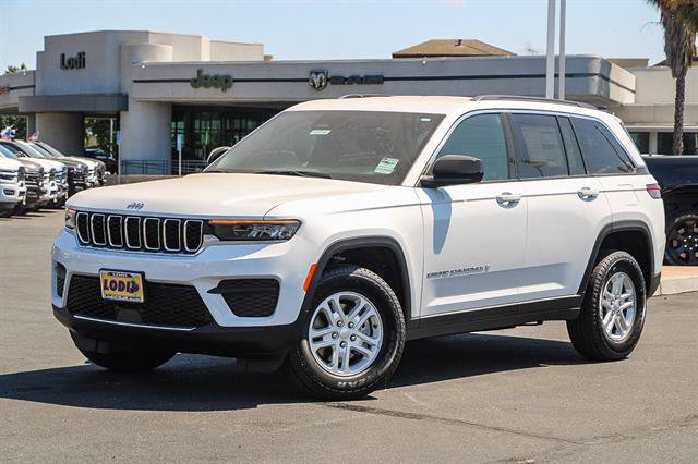 New 2025 Jeep Grand Cherokee Laredo