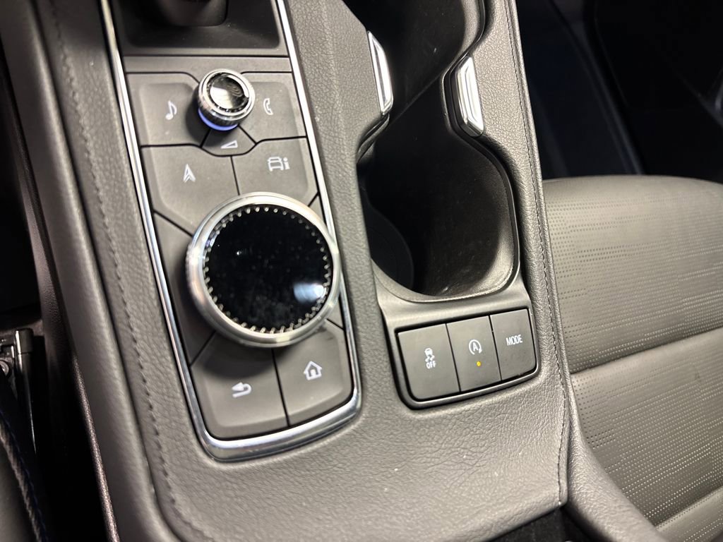 Certified 2025 Cadillac XT4 Sport image 42