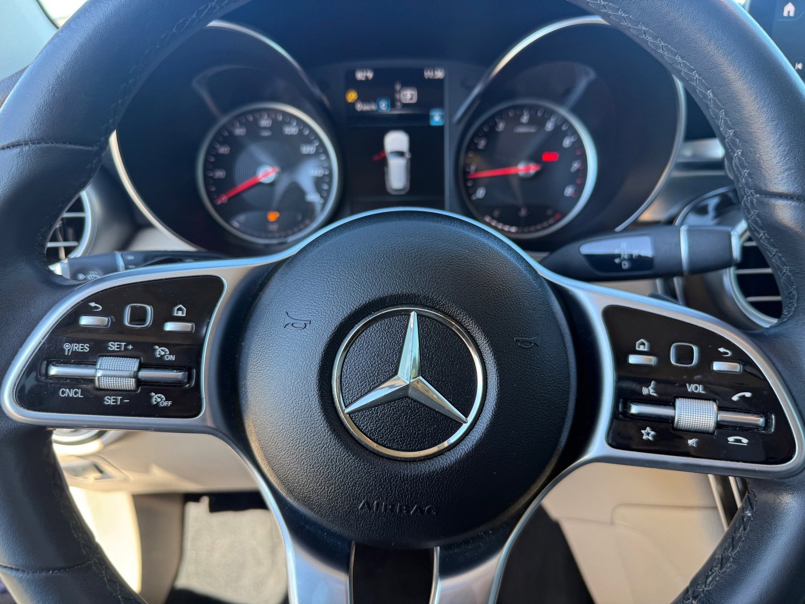Used 2021 Mercedes-Benz GLC 300 image 12